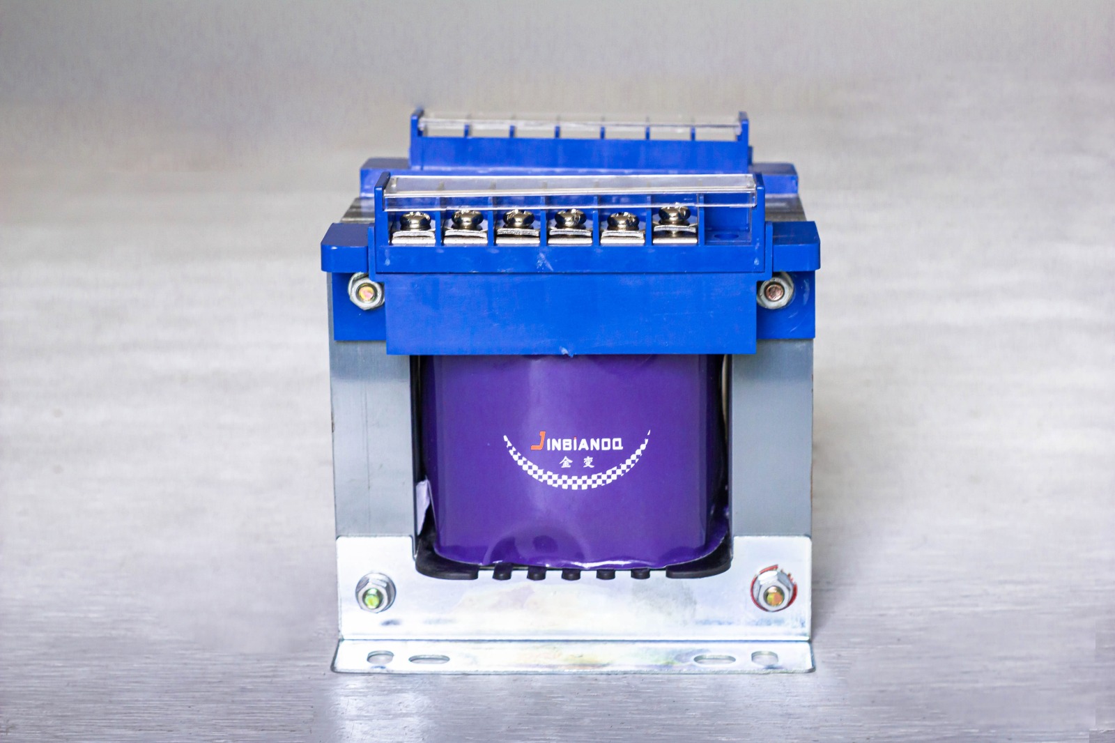 TRANSFORMADOR 220V AC- 4 SALIDAS DE 70V AC 1000W