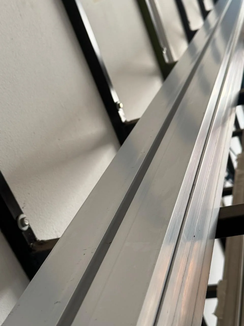 PERFIL DE ALUMINIO RANURADO PARA BASE DE CNCs X 3 METROS